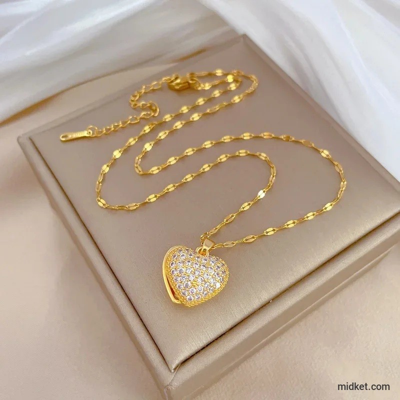 Fashionable and Luxurious Peach Heart Pearl Oyster Necklace, Personalized and Versatile Stainless Steel Clavicle Chain